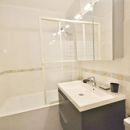 Cosy A - 4 Pers., A 500m Du Telepherique, Balcon Sud, Parking, Multipass Inclus - Fr-1-684-34 Apartment *